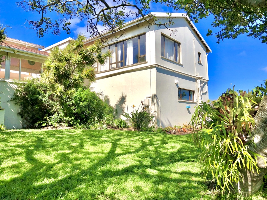 5 Bedroom Property for Sale in Kenton On Sea Eastern Cape